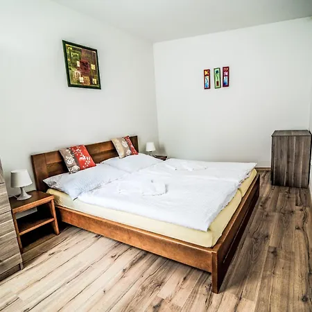 Dueta-3 By Interhome